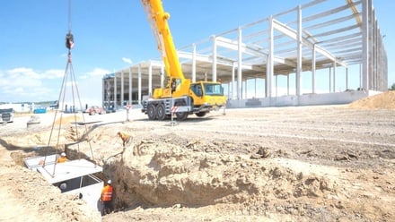 Pronájem skladu 5 000 m², Hrušky