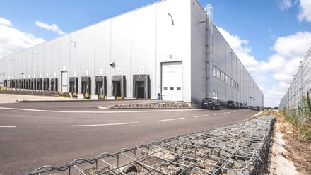 Pronájem skladu 5 000 m², Hrušky