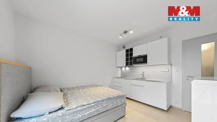 Prodej bytu 1+kk 28 m², Praha 5