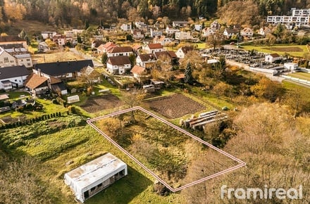 Prodej stavebního pozemku 1 079 m², Nedvědice