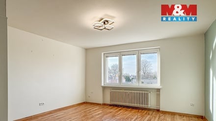 Prodej bytu 3+kk 62 m², Unhošť