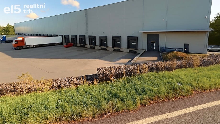 Pronájem skladu 2 642 m², Humpolec