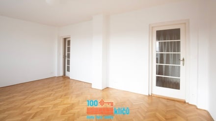 Pronájem bytu 1+kk 37 m², Praha - Holešovice