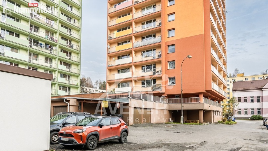 Prodej bytu 1+kk 28 m², Desná II