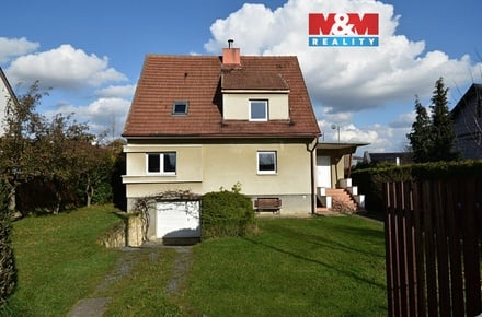 Prodej rodinného domu 180 m², Předboj