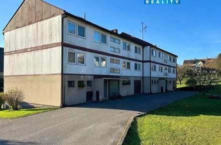 Pronájem bytu 3+1 84 m², Líšnice