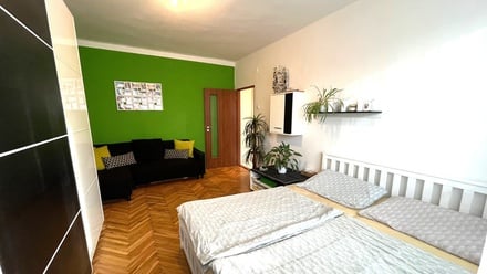 Pronájem bytu 1+1 36 m², Praha - Vršovice