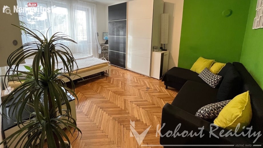 Pronájem bytu 1+1 36 m², Praha - Vršovice