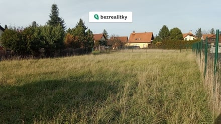 Prodej stavebního pozemku 641 m², Praha - Křeslice
