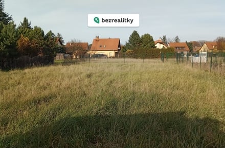 Prodej stavebního pozemku 641 m², Praha - Křeslice