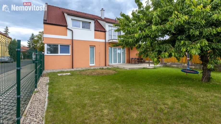 Prodej rodinného domu 155 m², Obora