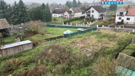 Prodej stavebního pozemku 911 m², Cholenice