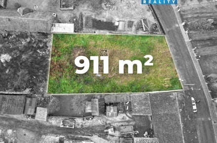 Prodej stavebního pozemku 911 m², Cholenice