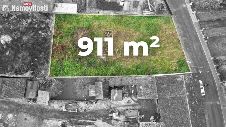 Prodej stavebního pozemku 911 m², Cholenice