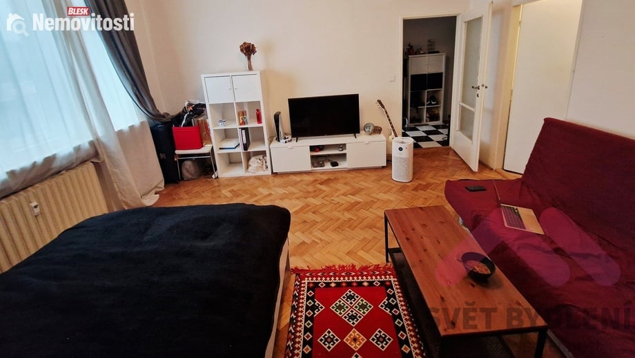 Pronájem bytu 1+1 36 m², Praha 3