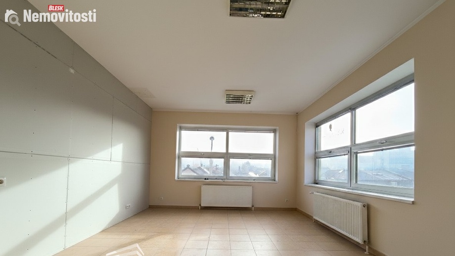 Pronájem komerční nemovitosti 22 m², Plzeň - Doubravka