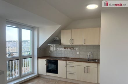 Pronájem bytu 2+kk 43 m², Praha 18