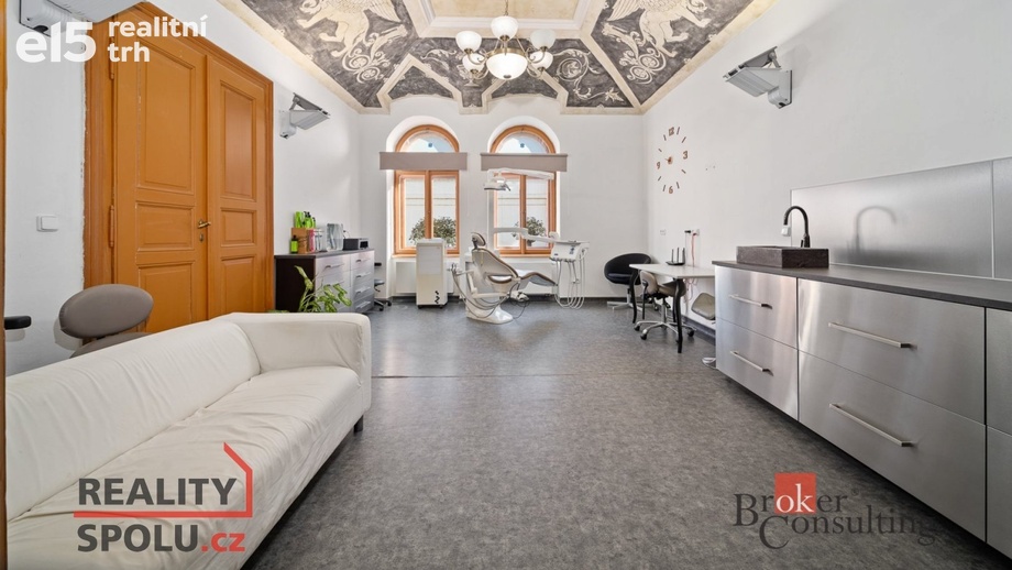 Prodej ordinace 134 m², Hradec Králové