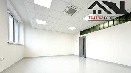 Pronájem kanceláře 28 m², Jaroměř