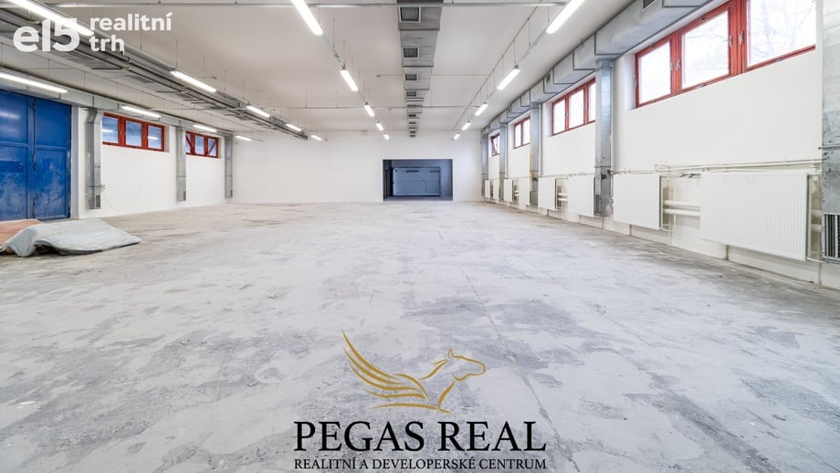 Pronájem skladu 444 m², Újezd u Brna