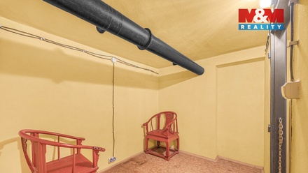 Prodej obchodního prostoru 103 m², Praha 4