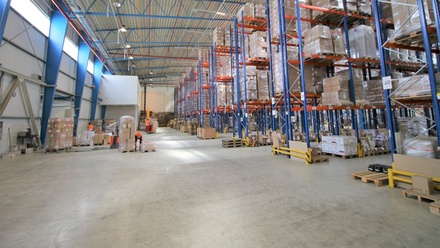 Pronájem výrobního prostoru 6 398 m², Kněževes