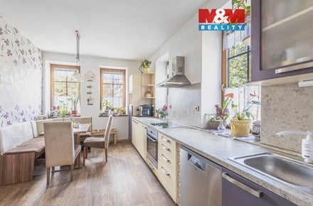 Prodej rodinného domu 200 m², Chřibská