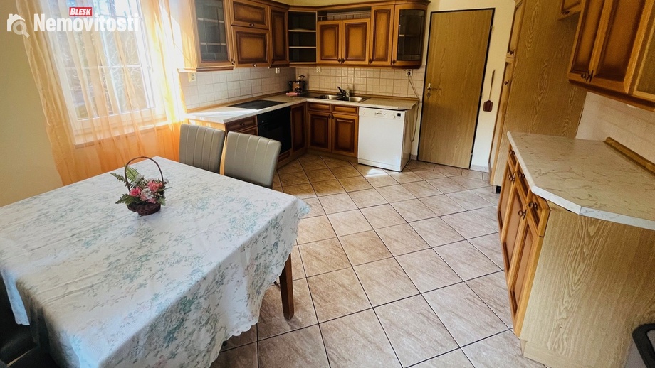 Pronájem rodinného domu 90 m², Jesenice - Osnice