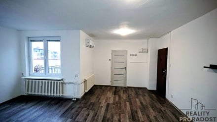 Pronájem bytu 2+1 42 m², Hodonín