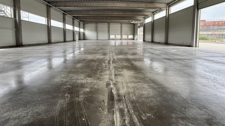 Pronájem výrobního prostoru 1 458 m², Praha