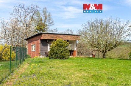 Prodej stavebního pozemku 1 435 m², Chuderov