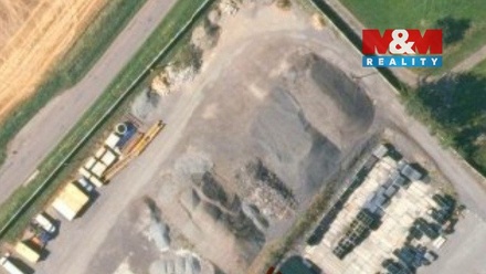 Pronájem komerčního pozemku 1 300 m², Tymákov