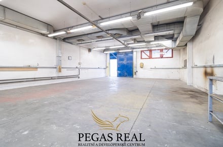 Pronájem skladu 132 m², Újezd u Brna