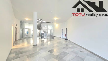 Pronájem kanceláře 17 m², Chrudim