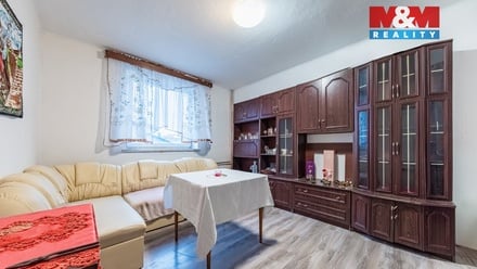 Prodej rodinného domu 250 m², Tři Dvory