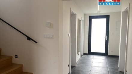 Pronájem rodinného domu 120 m², Loučany