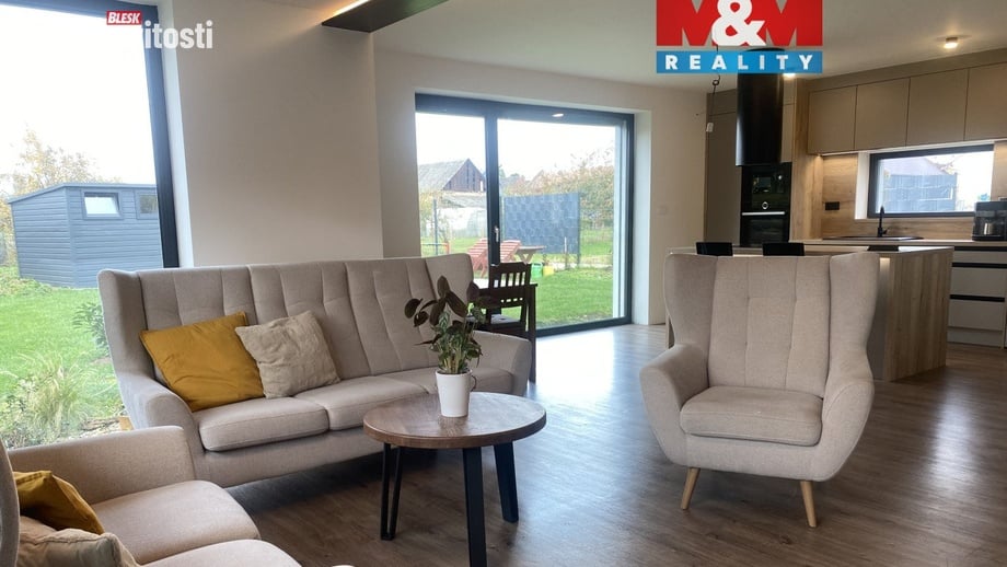 Pronájem rodinného domu 120 m², Loučany