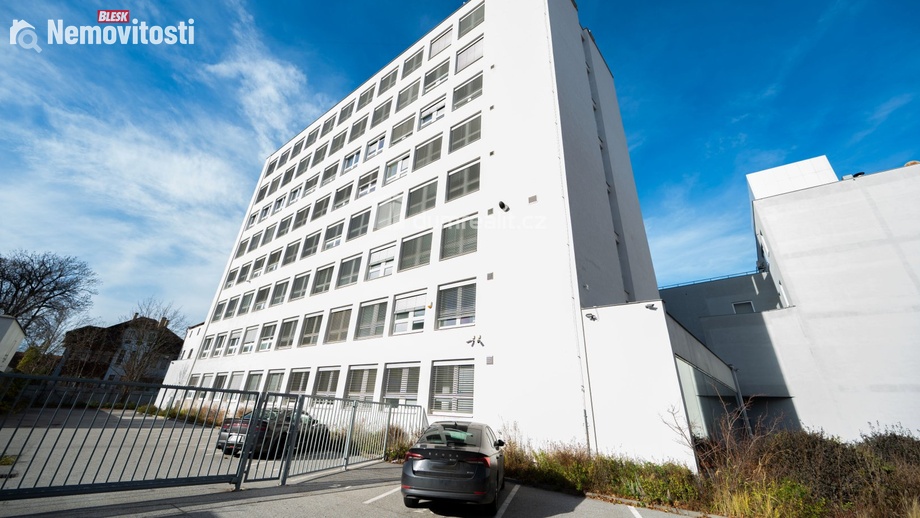 Pronájem kanceláře 2 300 m², České Budějovice