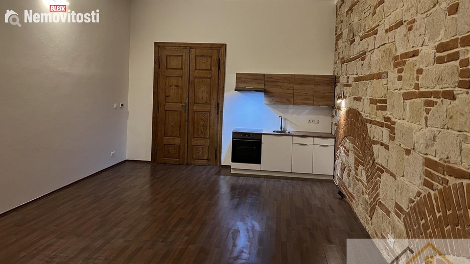 Pronájem bytu 1+kk 57 m², Rakovník II