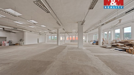 Pronájem obchodního prostoru 666 m², Děčín
