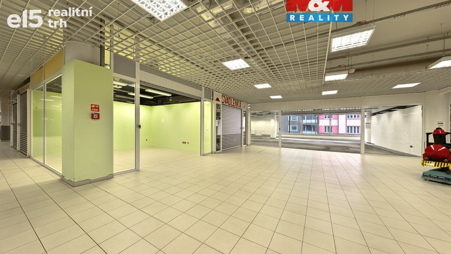 Pronájem obchodního prostoru 21 m², Děčín