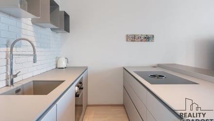 Pronájem bytu 2+kk 65 m², Praha 7