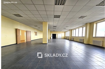 Pronájem skladu 714 m², Praha - Čakovice