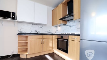 Pronájem bytu 3+1 69 m², Praha - Kobylisy