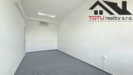 Pronájem kanceláře 19 m², Chrudim