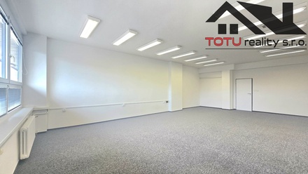 Pronájem kanceláře 61 m², Chrudim