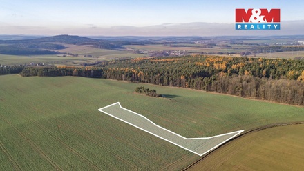 Prodej pole 3 590 m², Zemětice