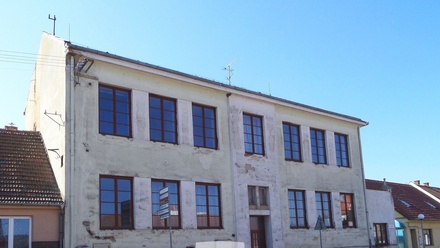 Prodej obchodního prostoru 400 m², Dolní Kounice