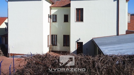 Prodej obchodního prostoru 400 m², Dolní Kounice