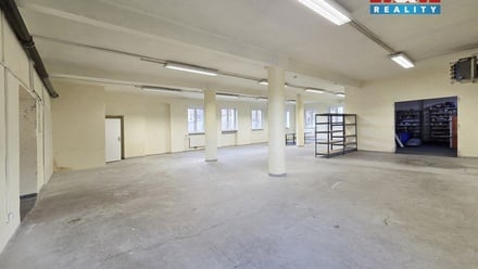 Pronájem obchodního prostoru 157 m², Karlovy Vary